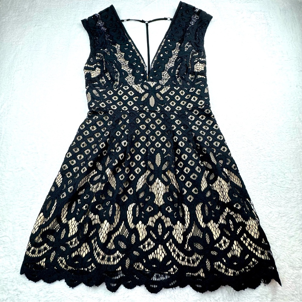 Free People One Million Lovers Black Lace A-Line Mini Dress, Tan lining. Size 2